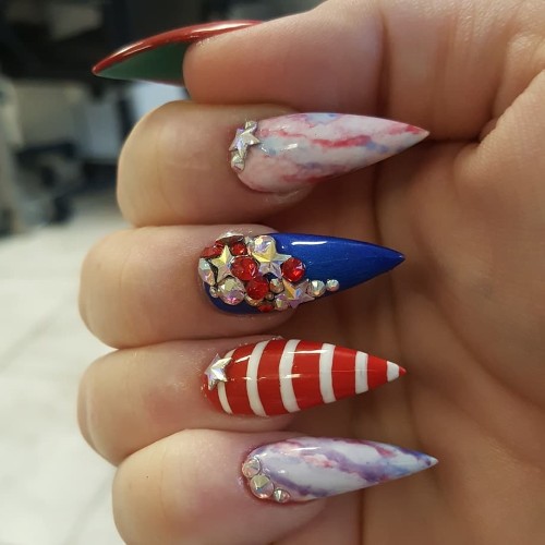 uñas 4 de julio