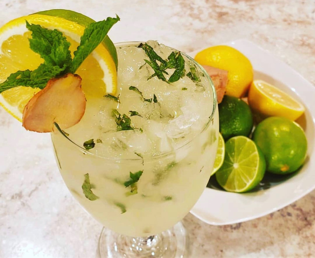 limonada de menta y jengibre