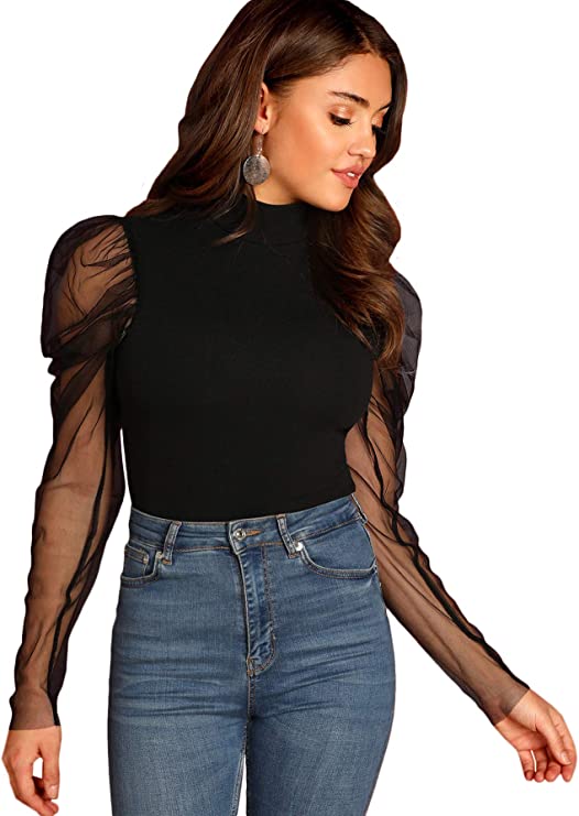 top con mangas puff transparentes.